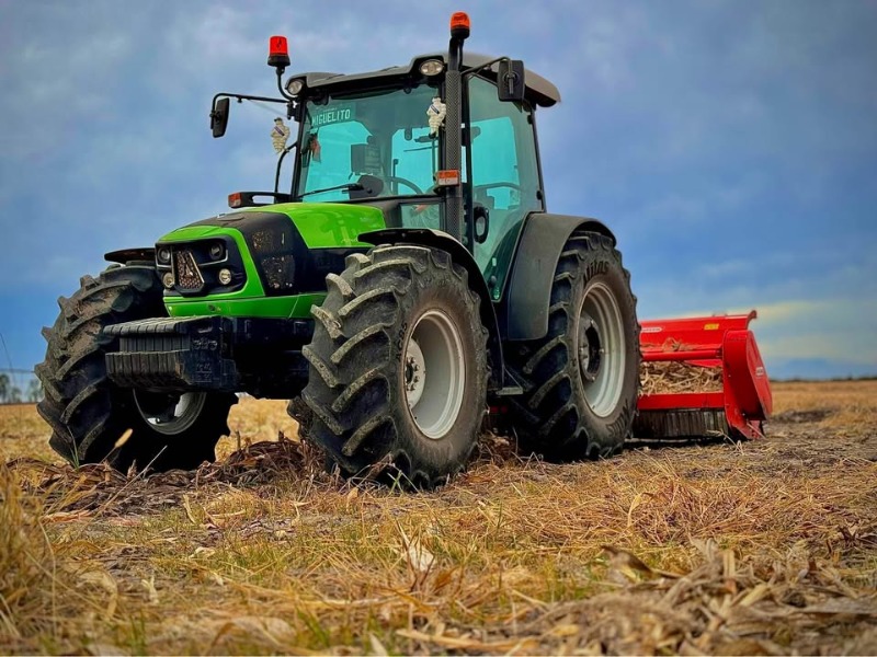 
								Tractor Deutz Fahr completo									